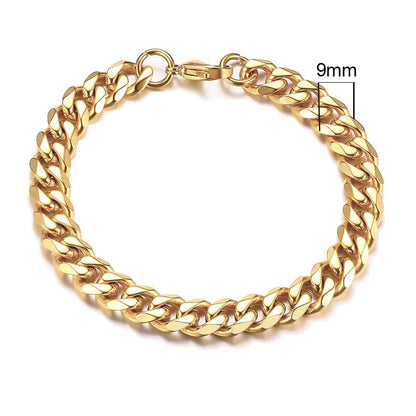 Bracelet homme Titan en acier inoxydable doré, bijou sobre et élégant au design robuste et intemporel.